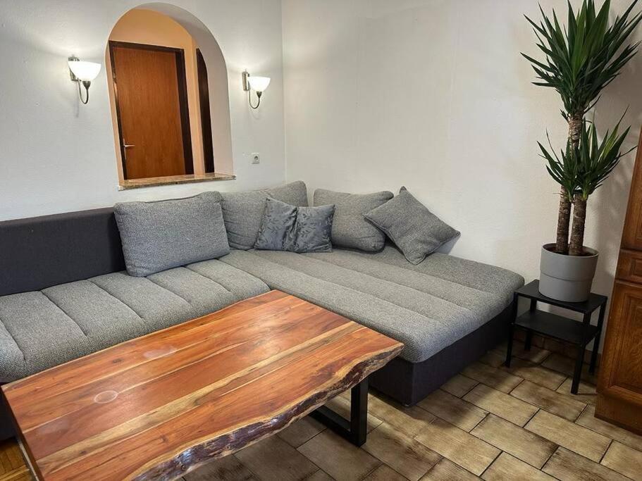 Geraeumige Rustikale Tiroler Wohnung 1-8 Personen Імст Екстер'єр фото